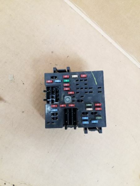 SILVRDO25 2004 Fuse Box Cabin 247885