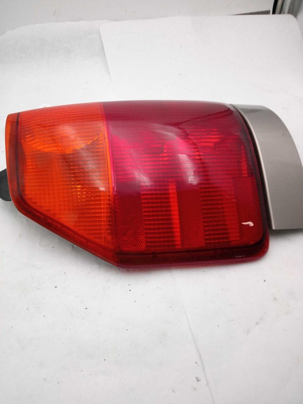 Used Right Tail Light Assembly fits: 2003 Gmc Envoy Right Grade B
