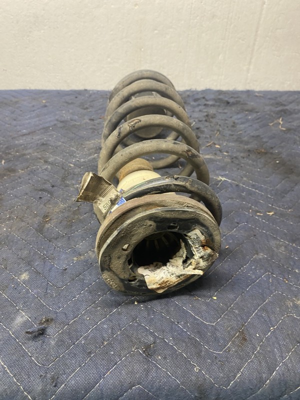 2012 Chrysler Town And Country Right Rear Coil Spring OEM