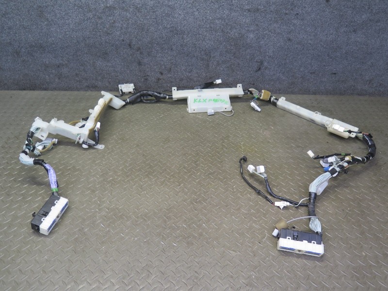 2003-2004 LEXUS UZJ100L LX470 UNDER DASH WIRE WIRING HARNESS 82792-60190