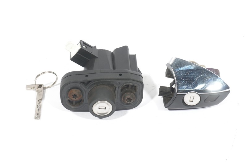 2011-2013 MERCEDES BENZ S550 W221 KEY DOOR AND TRUNK LOCK CYLINDER SET OF 3 OEM
