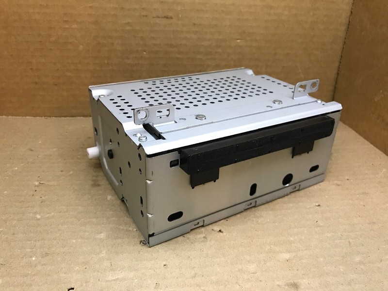 2015-2018 FORD FOCUS RADIO MODULE UNIT STEREO CD PLAYER FM5T-19C107-HC