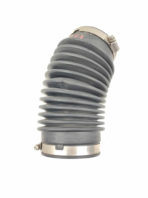 1999 Silverado 1500 Vortec 5.7 Air Intake Tube P/N 15986080