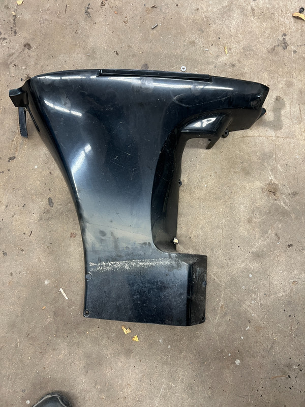 826277T130 40 50 60 hp Mercury 4 stroke Bottom Side Cover STARBOARD FRESHWATER