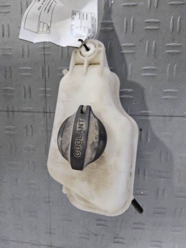 Coolant Reservoir Fits 14-20 SORENTO 3530203