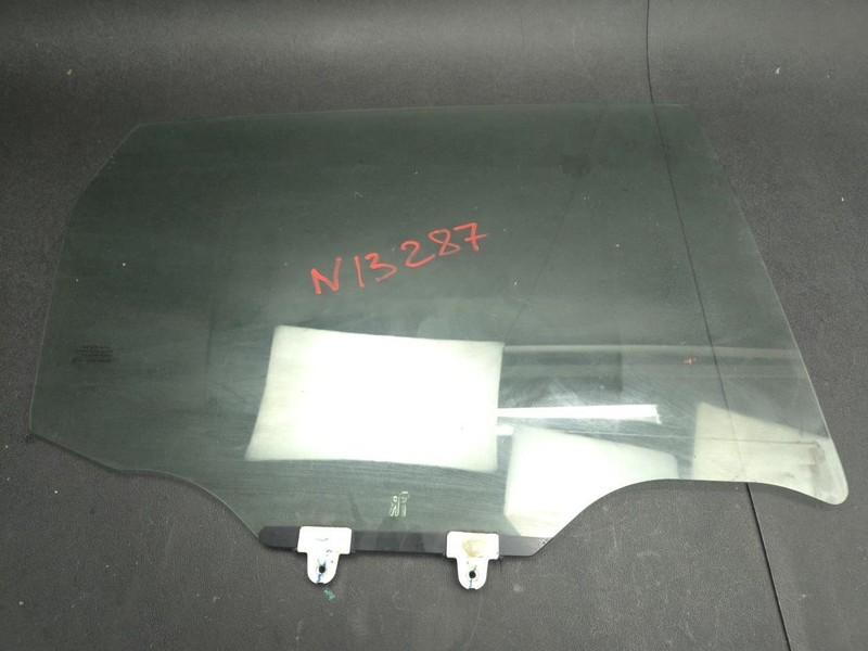 Rear Right Door Window Glass 2025 Nissan Kicks 82300-7LF0A X