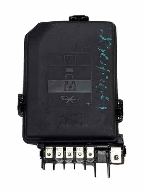 18 21 CHEVY EQUINOX ENGINE FUSE RELAY BOX OEM ASSY 84582317