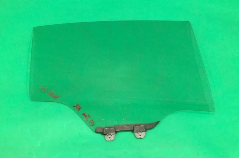 03 04 05 06 07 ION SDN PASSENGER RIGHT REAR WINDOW DOOR GLASS OEM 3681-20
