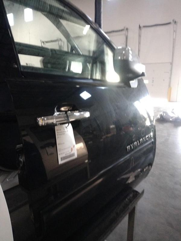 2013 Chevrolet Avalanche 1500 Right Door Black OEM 511145 - 143K Miles