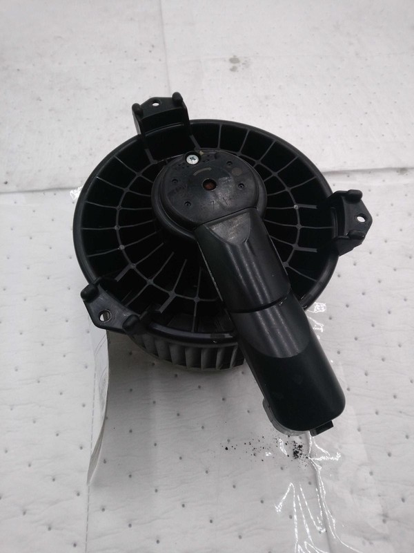 2013 INFINITI M37 HVAC Blower Motor OEM 272201MA0A 184K Miles Grey