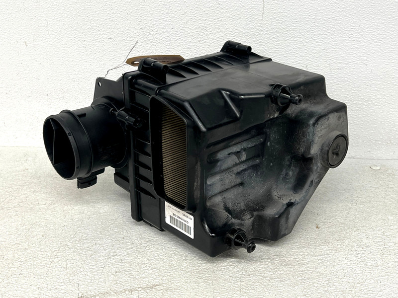 ⭐2017-2019 JAGUAR XE XF LOWER ENGINE AIR INTAKE CLEANER FILTER BOX OEM LOT2691