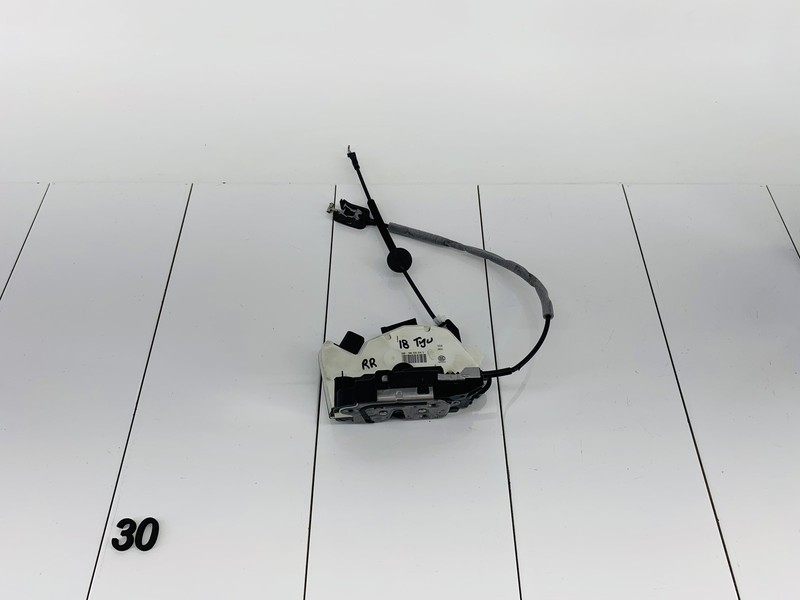 17-18 VOLKSWAGEN TIGUAN LIMITED REAR RIGHT SIDE DOOR LOCK LATCH ACTUATOR OEM