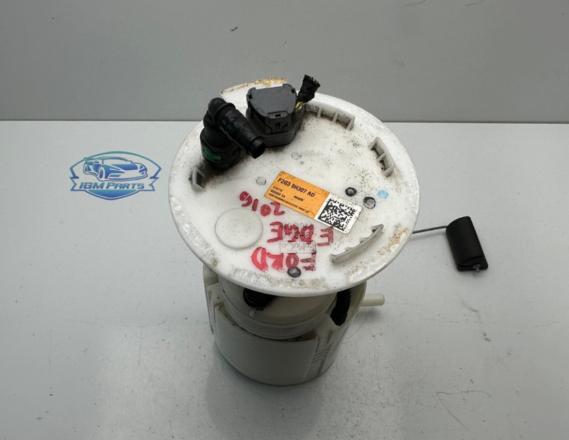 2015-2018 Ford Edge Electrical Gas Fuel Pump Assembly OEM