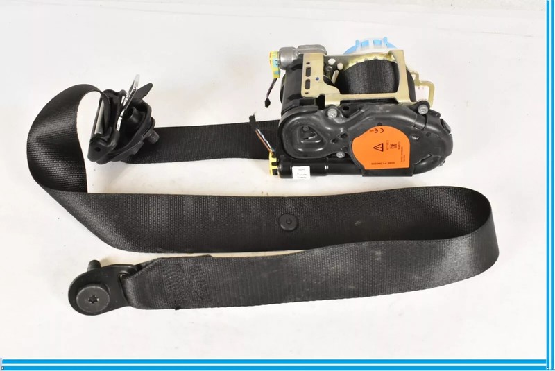14-20 Mercedes X156 CLA250 Front Right Side Seat Belt Seatbelt Retractor OEM