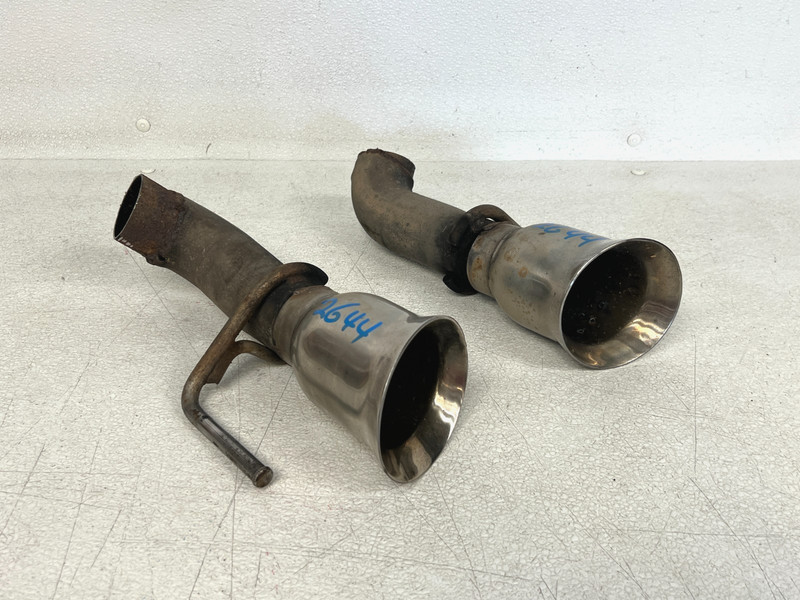 ⭐2016-2024 CHEVROLET CAMARO LEFT & RIGHT EXHAUST MUFFLER PIPE TIPS OEM LOT2644