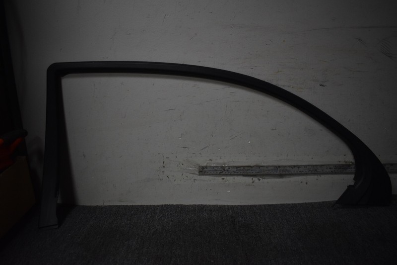 MERCEDES BENZ S550 WINDOW TRIM FACTORY OEM