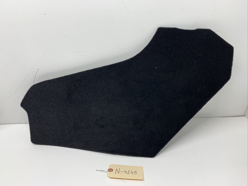 2020-2022 Tesla Y Front Right Center Console Trim Cover 1493062-00-C 4245U4