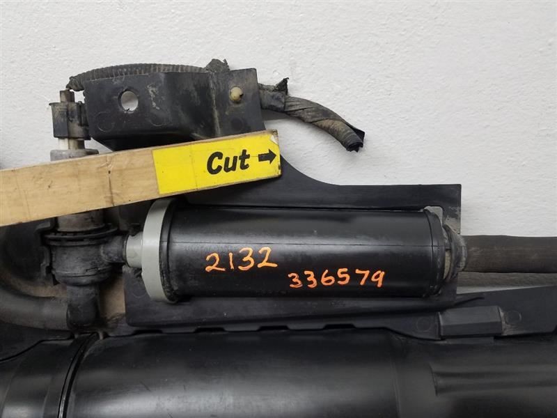 05-08 Ford Escape Fuel Vapor Canister OEM 7L8Z-9D653-E