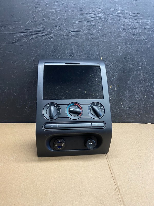 2004 to 2008 Ford F150 Radio Climate Dash Bezel Surround Black ae4358 DG