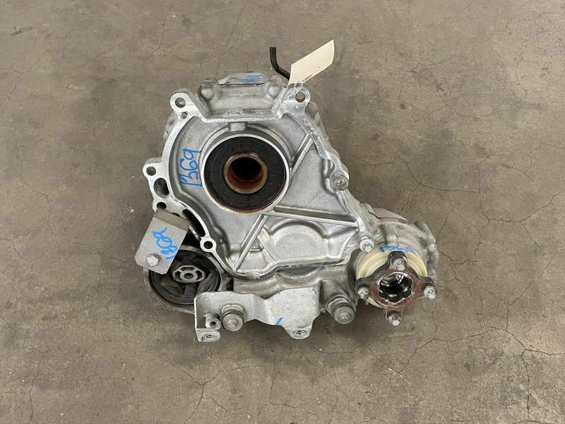 13 14 15 BMW Alpina B7X 750iX F01 F02 AWD Transfer Case & Motor Module 1369 OEM