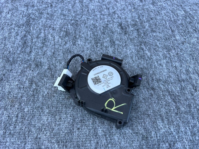 INFINITI QX60 2022-2026 OEM FRONT RIGHT PASSENGER SEAT LOWER FAN BLOWER MOTOR