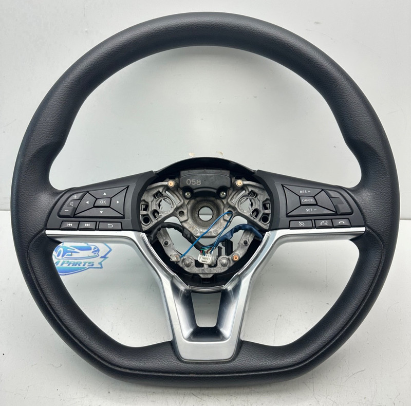 2017-2020 Nissan Rogue Steering Wheel OEM
