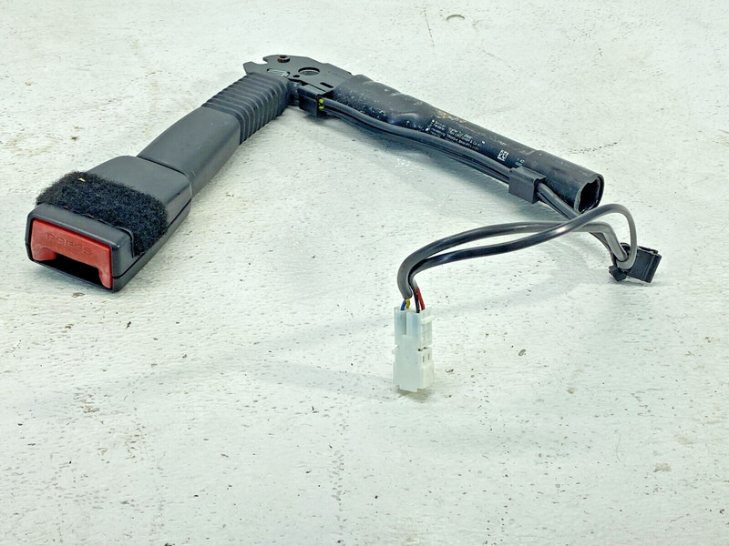 BMW F30 F32 F36 F80 2/3/4 Series Right Passenger Seatbelt Tensioner Buckle OEM✅