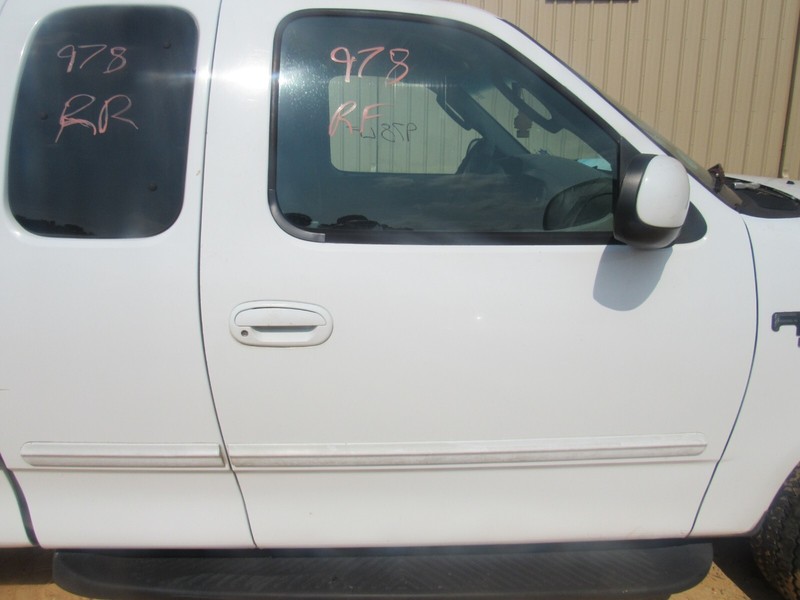 98-04 FORD F-150 PICKUP RIGHT PASSENGR FRONT DOOR, HANDLE ABOVE ARMREST WHITE YZ