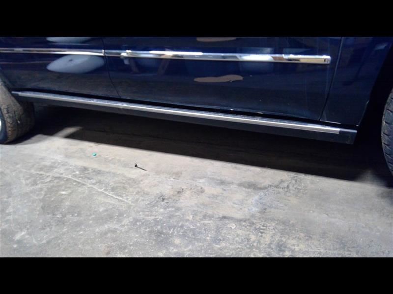 2015-2020 DENALI XL Running Board Right Power OEM 1243991