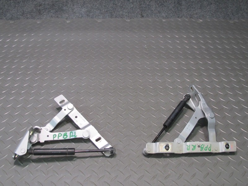 1997-2004 PORSCHE BOXSTER 986 REAR TRUNK LID HINGE BRACKET W SUPPORT SET OF 2