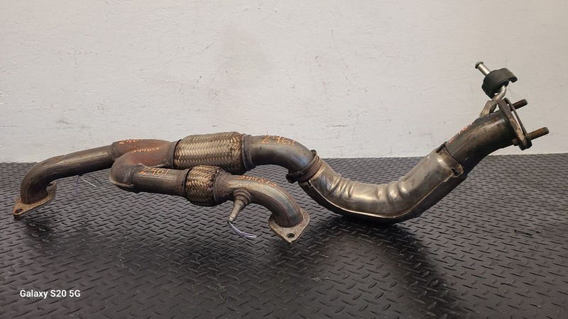 03-04 Ford Escape 3.0L Front Exhaust Crosspipe OEM YL8Z-5E256-CB