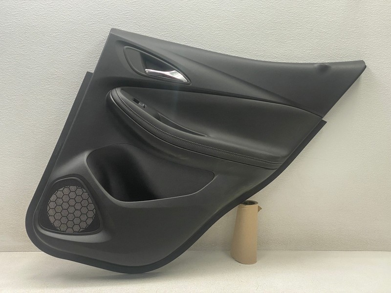 2020-2023 BUICK ENCORE GX REAR RIGHT PASSENGER SIDE DOOR PANEL OEM LOT761