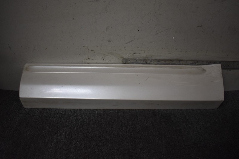 FORD DOOR MOLDING LEFT SIDE FACTORY OEM
