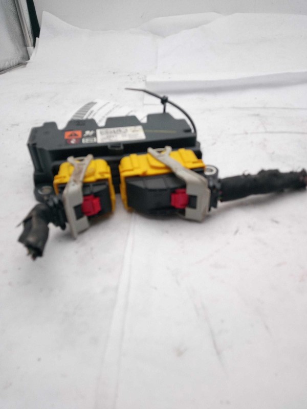 Used Air Bag Module fits: 2016 Chevrolet Traverse Air Bag below console restrain