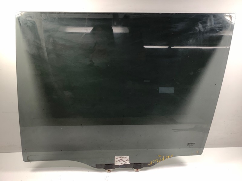 03-08 Honda Pilot Left Rear Door Privacy Glass Assembly 73400-S9V-306 OEM