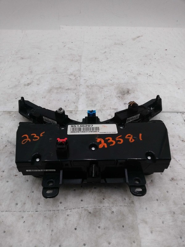 2014 Chevrolet Cruze A/C Selector Switch OEM Gold 95146207 91K Miles