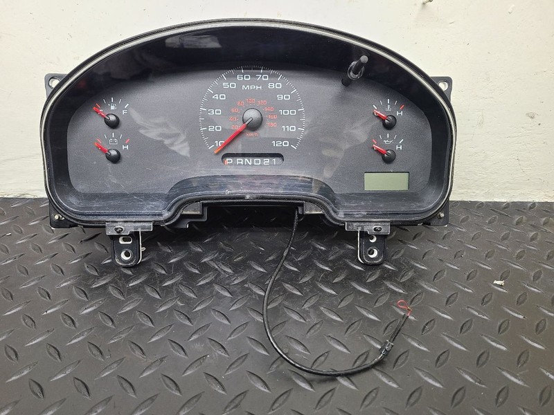 07-08 Ford F150 Speedometer Instrument Cluster Assembly OEM 7L34-10849-GAB