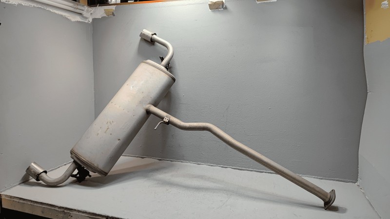 2019-24 TOYOTA RAV4 FWD W/O HYBRID ENGINE EXHAUST SYSTEM REAR MUFFLER W/ PIP OEM