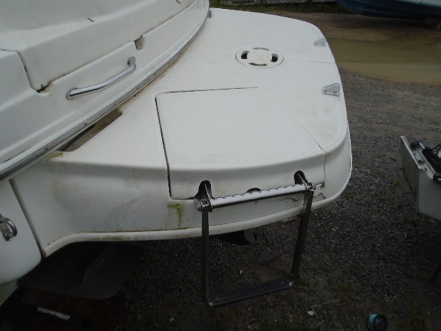 USED 2001 SEA RAY 280 28' SUNDANCER COMPLETE TRANSOM SEARAY SWIM PLATFORM ASSY