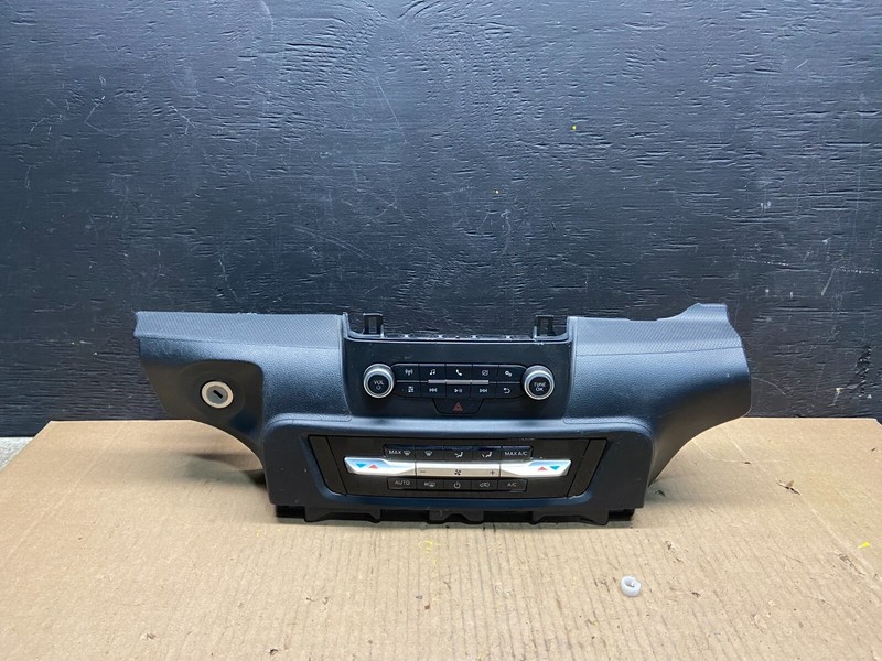 2020 to 2023 Ford Explorer Radio Climate Control Panel Trim F4649 DG1 Oem