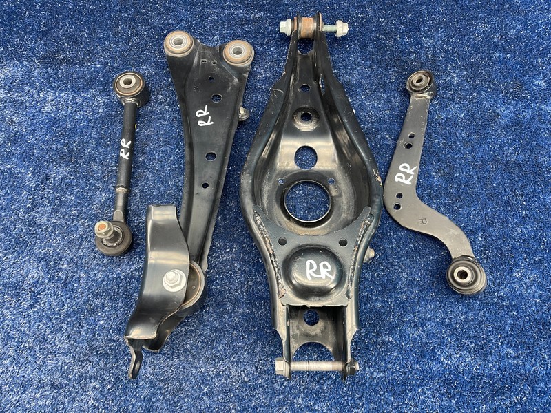 2018-2021 LEXUS NX300 REAR SUSPENSION RIGHT SIDE CONTROL ARM SET OF 4 OEM