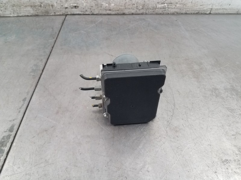 2015 Nissan 370Z Nismo ABS Brake Pump Module #0785 K3