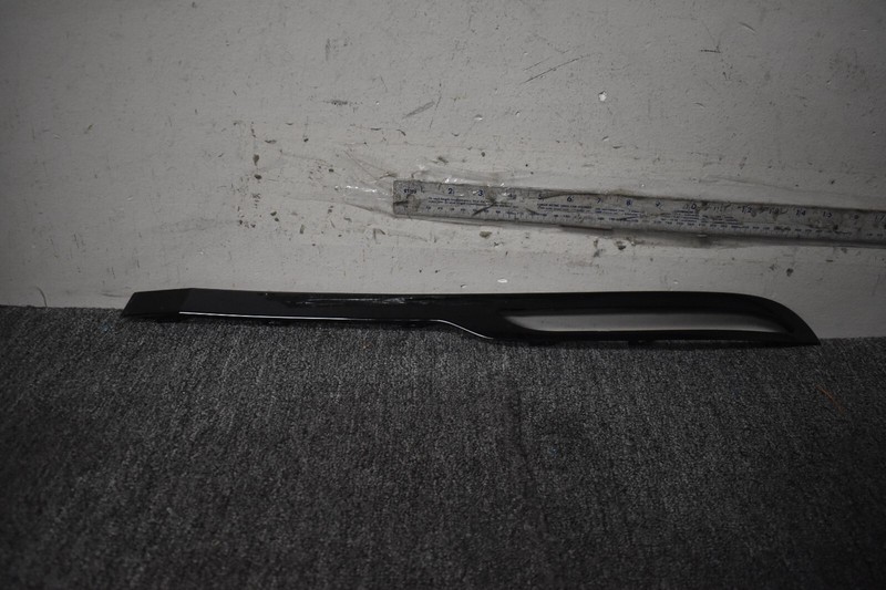 2017-2019 RANGE ROVER VELAR BUMPER TRIM MOLDING FACTORY OEM