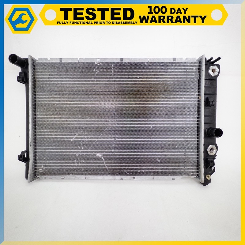 97-04 CHEVROLET CORVETTE C5 FRONT ENGINE COOLING RADIATOR ASSEMBLY OEM