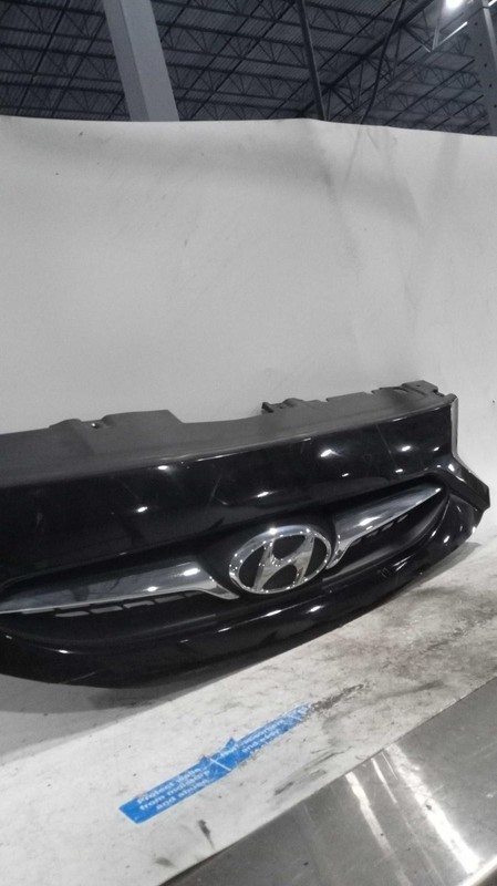 Used Upper Grille fits: 2012 Hyundai Accent bumper mounted upper Upper Grade A