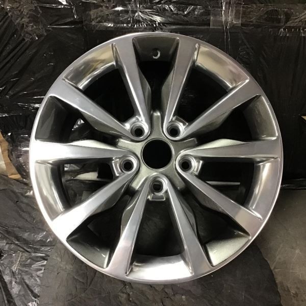 2014-2018 Dodge Durango 2492 B Wheel 18x8 10 Spoke Rim Grey Polished 5NL76CDMAA