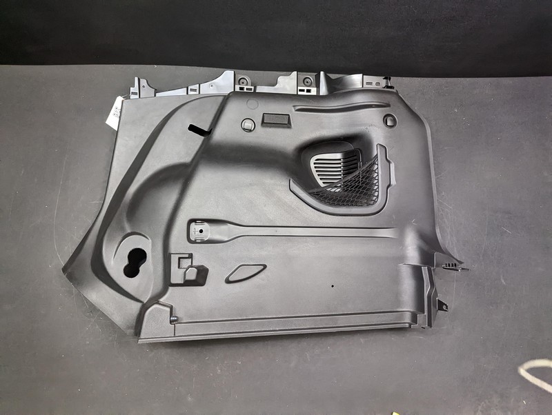Right Quarter Lower Trim Panel 2019 Jeep Renegade 2015 2016 2017 - 2020