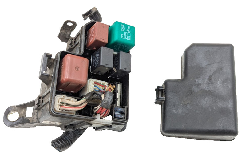 01-05 LEXUS JZS160L GS430 GS300 UNDER HOOD FUSE RELAY BOX OEM