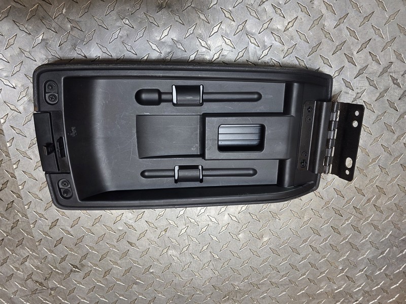 2005-2007 Dodge Charger Magnum Chrysler 300 Console Armrest Lid Gray OEM