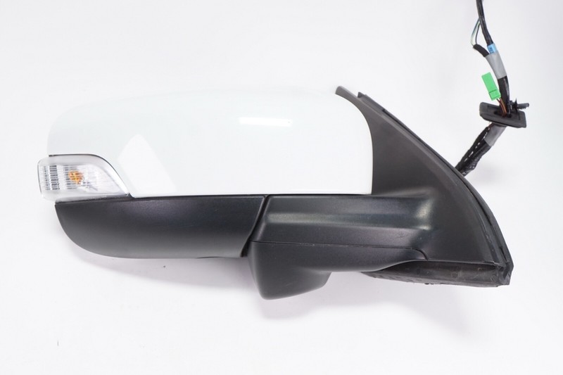 VOLVO XC60 Front Right RH Door Mirror w/ Blis OEM 2010 - 2013